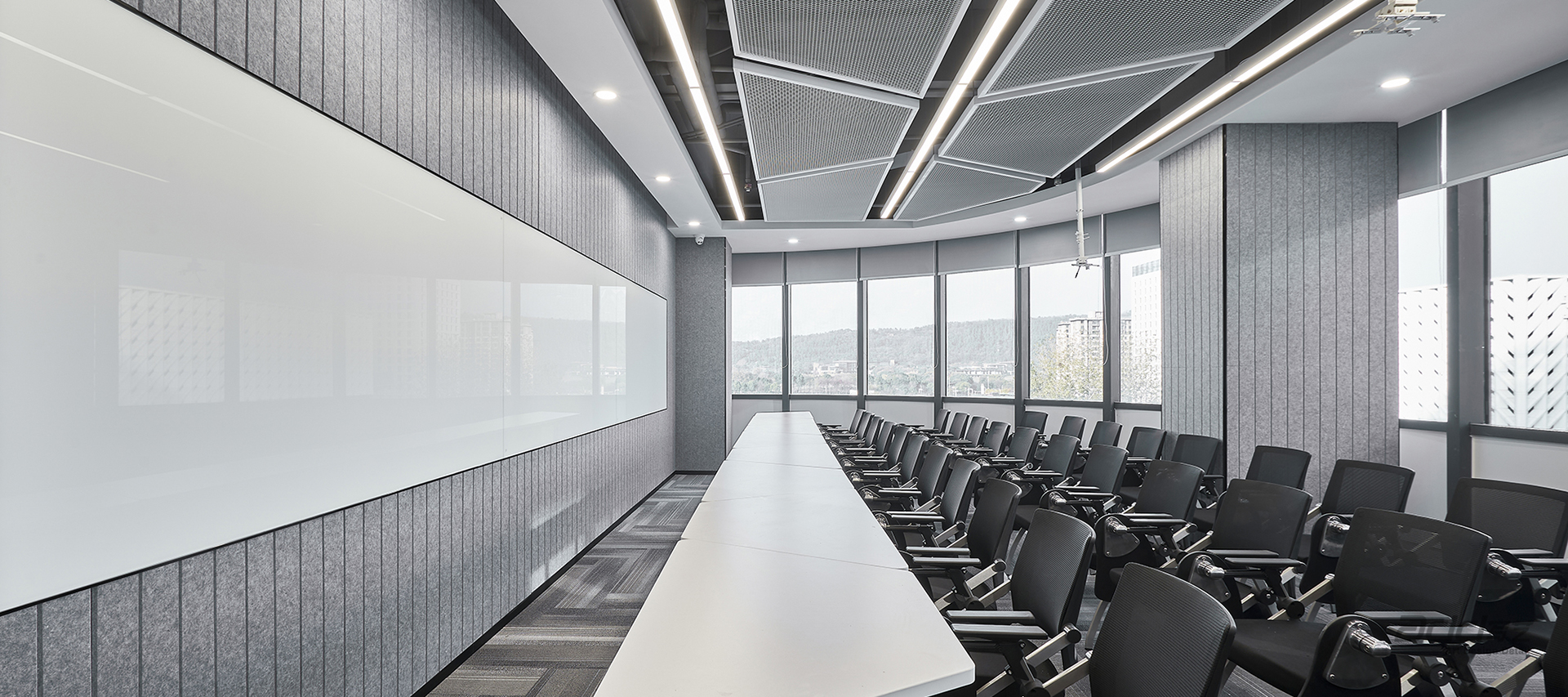 移遠通信辦公室裝修設(shè)計-培訓室-pc