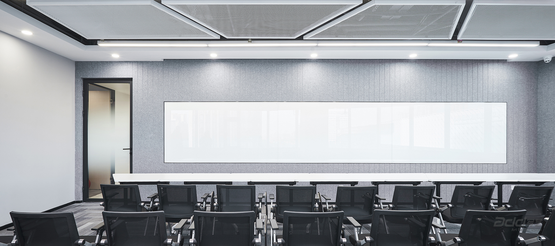 移遠通信辦公室裝修設(shè)計-培訓室2-pc